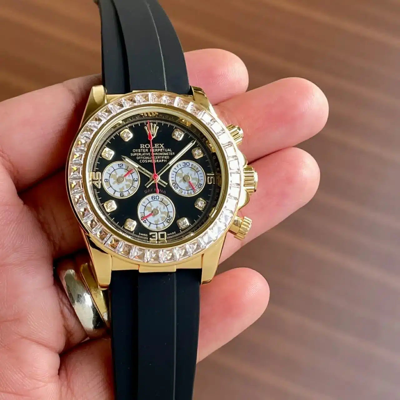 BrandedMen's Edition White Bezel With Smart Fit Design For Men » Mega Fashion