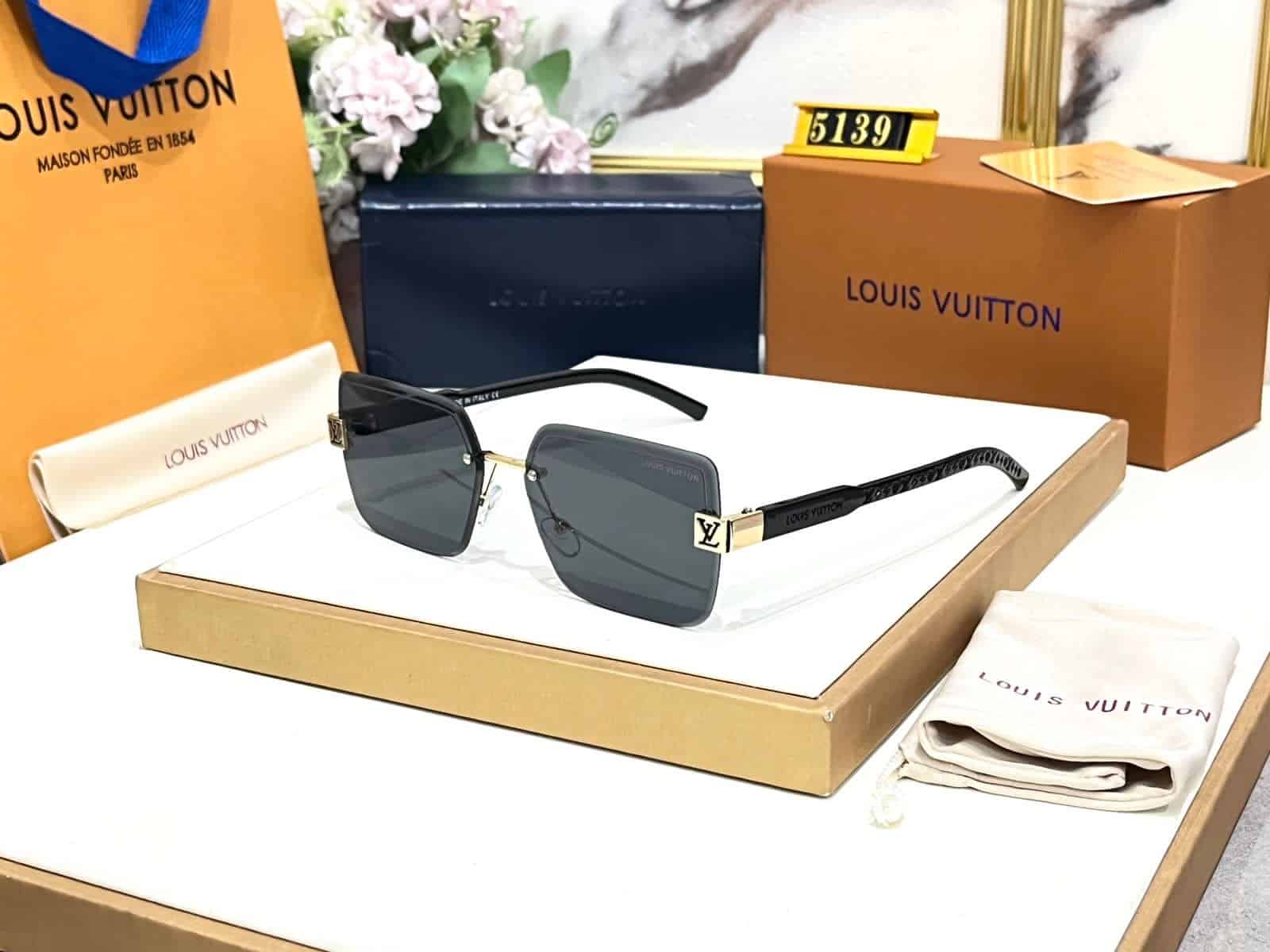 Louis Vuitton Sunglasses Frameless For Men Black