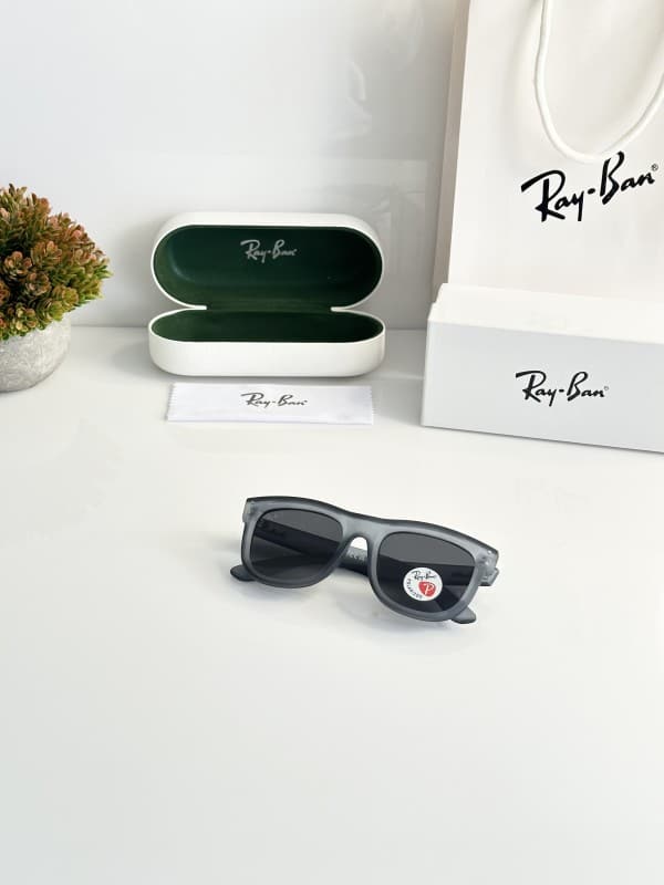 Classy Rayban Mate Grey Sunglasses
