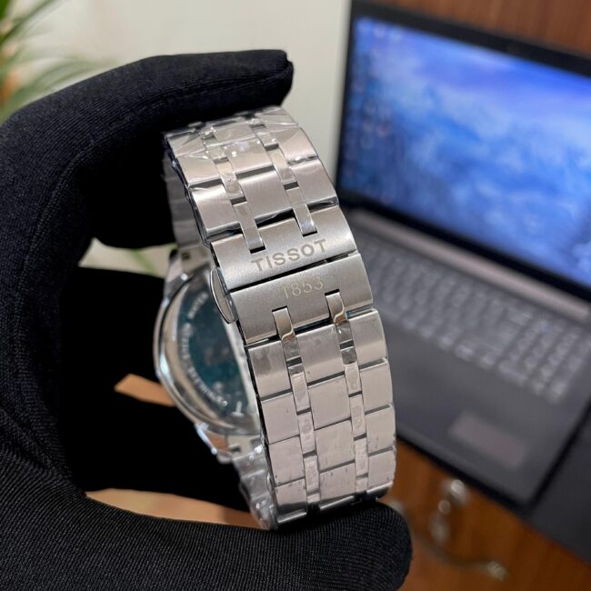 Branded 1853 Traditional Watch