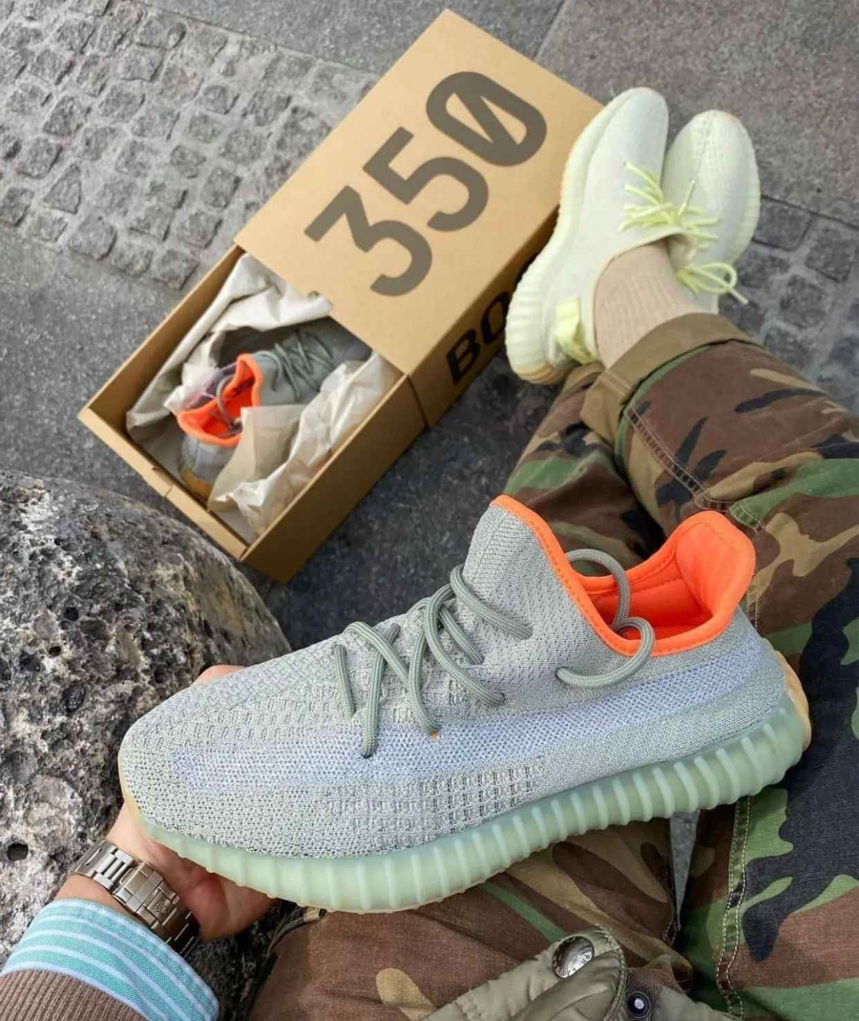 Adidas Yeezy Boost 350 V2 Sneakers