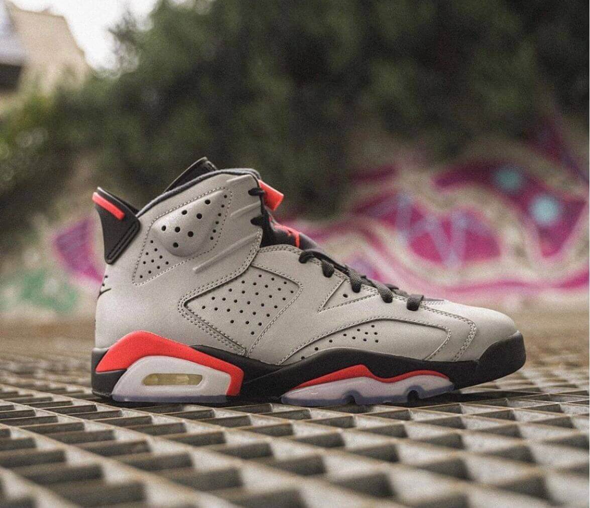 Nike Air Retro 6 Reflective Grey Sneakers