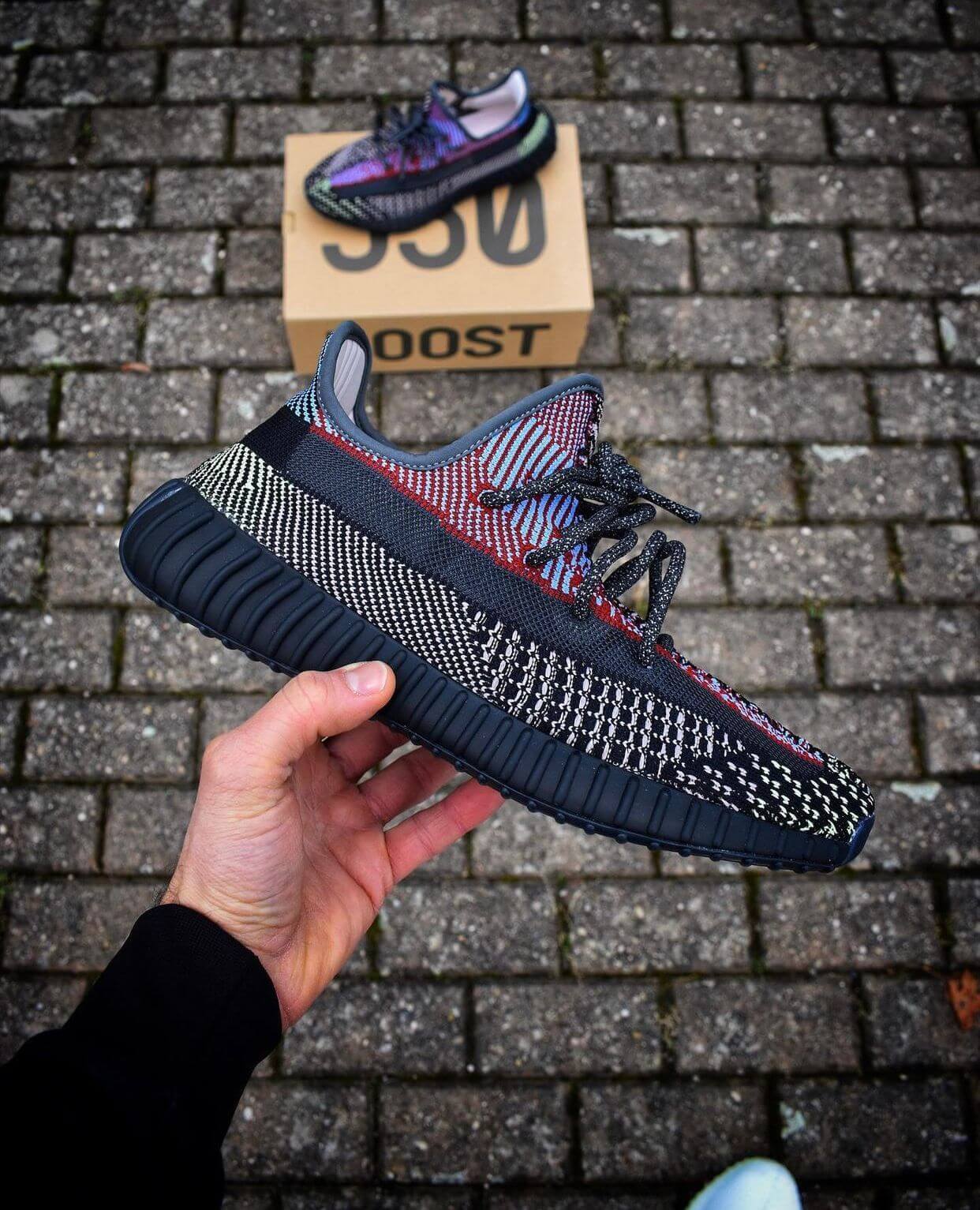 Adidas Yeezy Boost 350 V2 Yecheil Sneakers