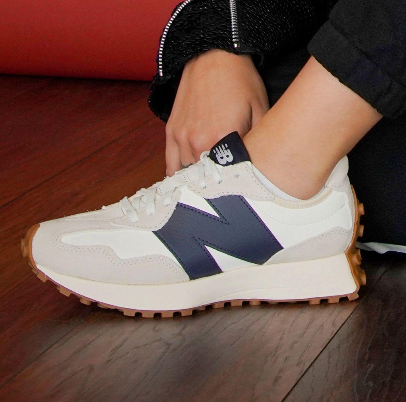 New Balance 327 Navy