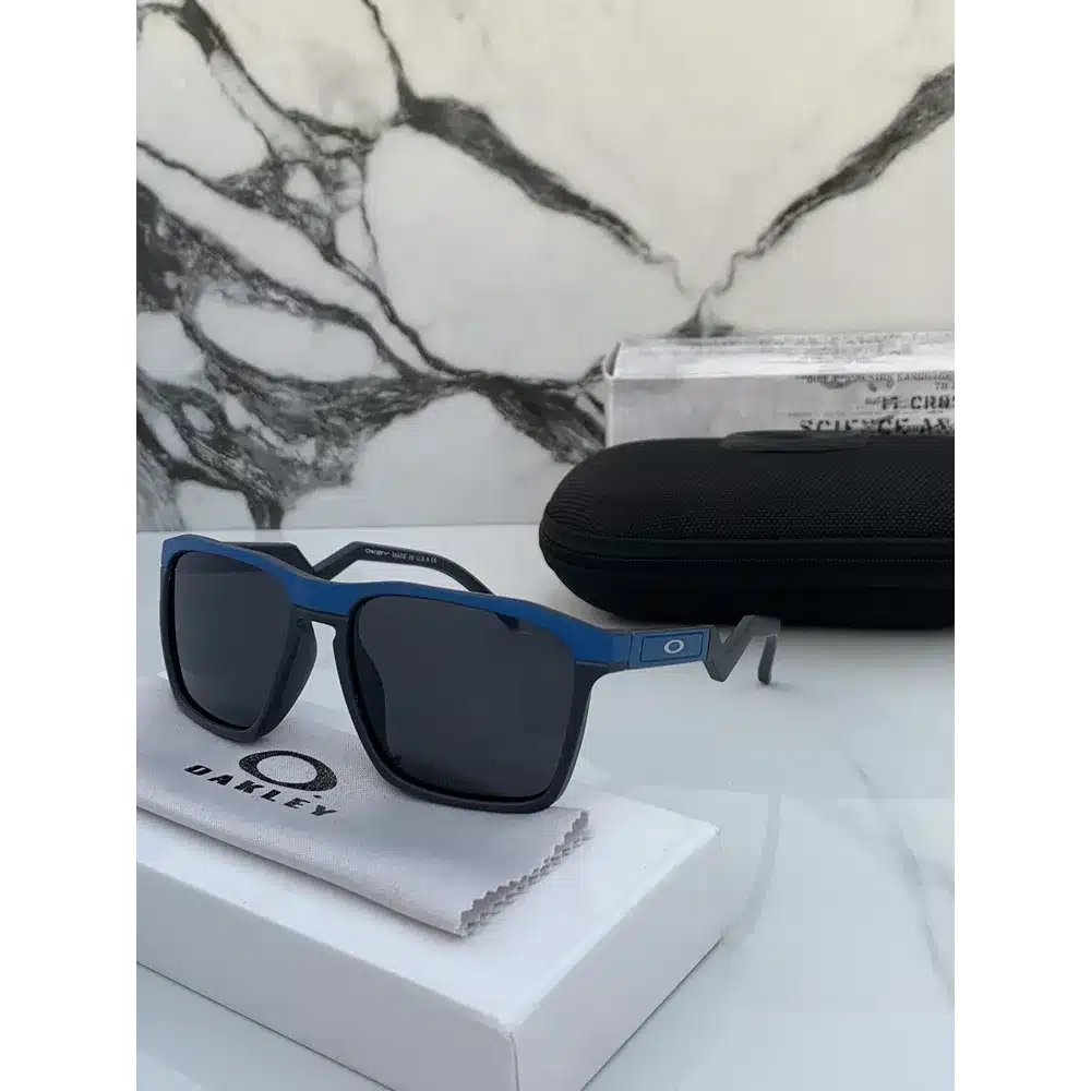 Stylish Men’s Oakley Sunglasses