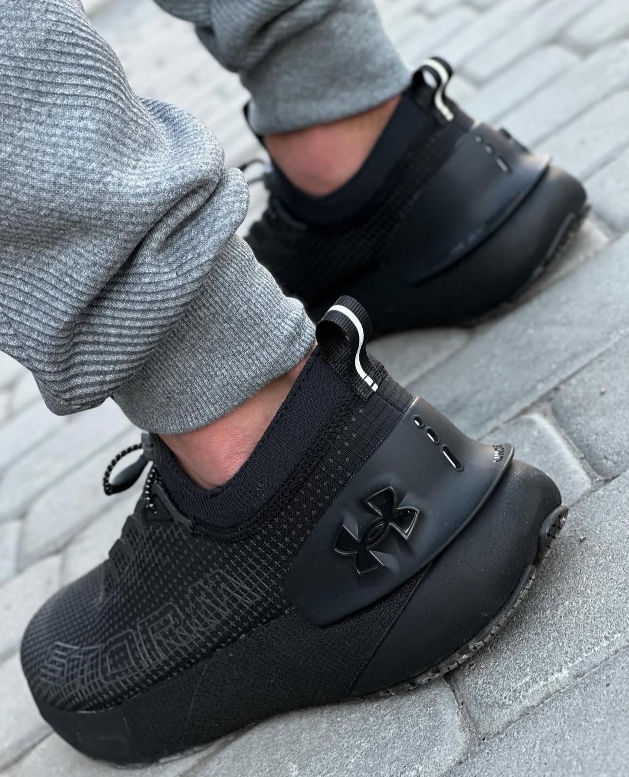 Under Armour HOVR Storm Black