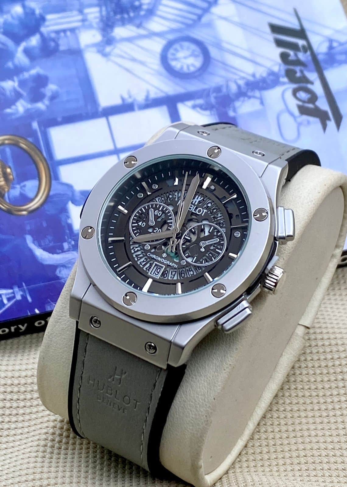 Branded Elegant Dial Design Logo & Name On Back » Mega Fashion