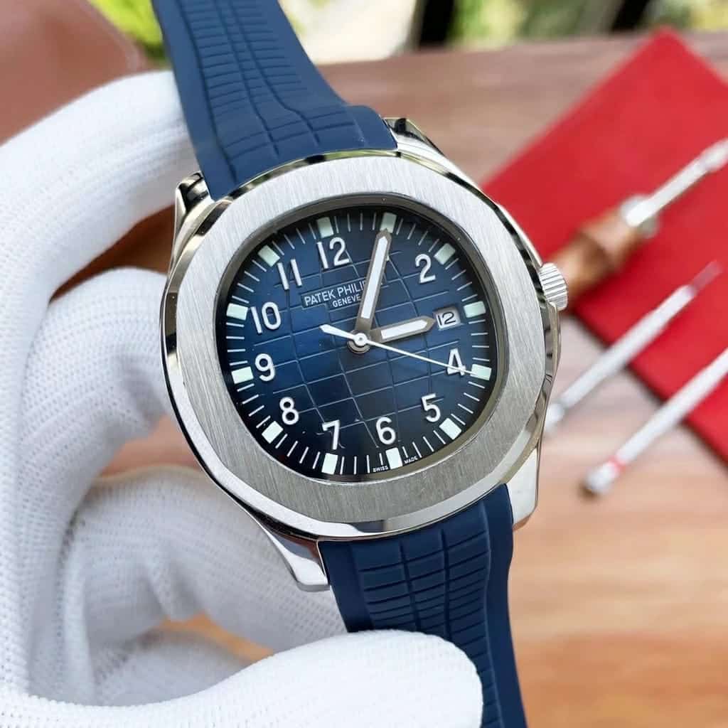 Patek Philippe Aquanaut "Quartz" For Men's Watch