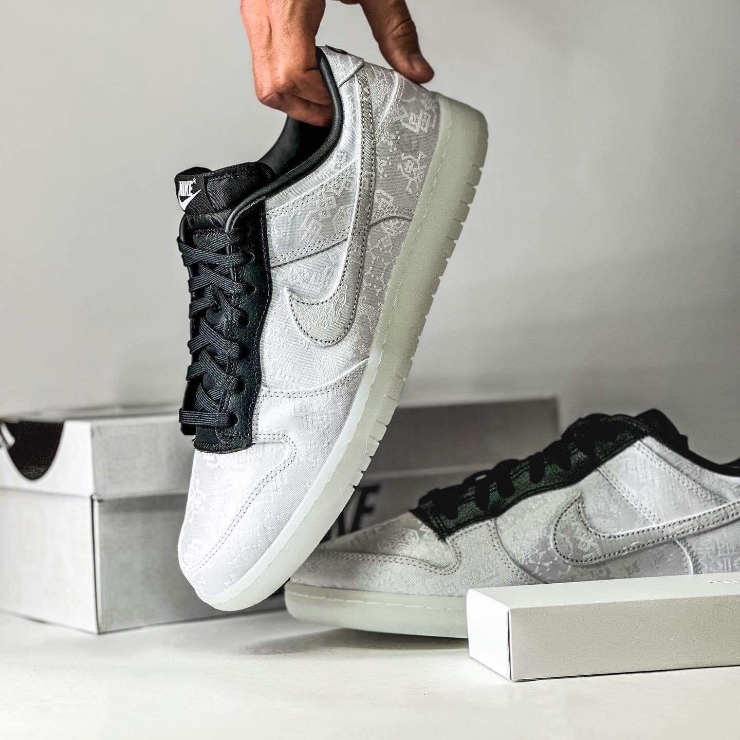 Nike SB Dunk Australia Low Sneakers