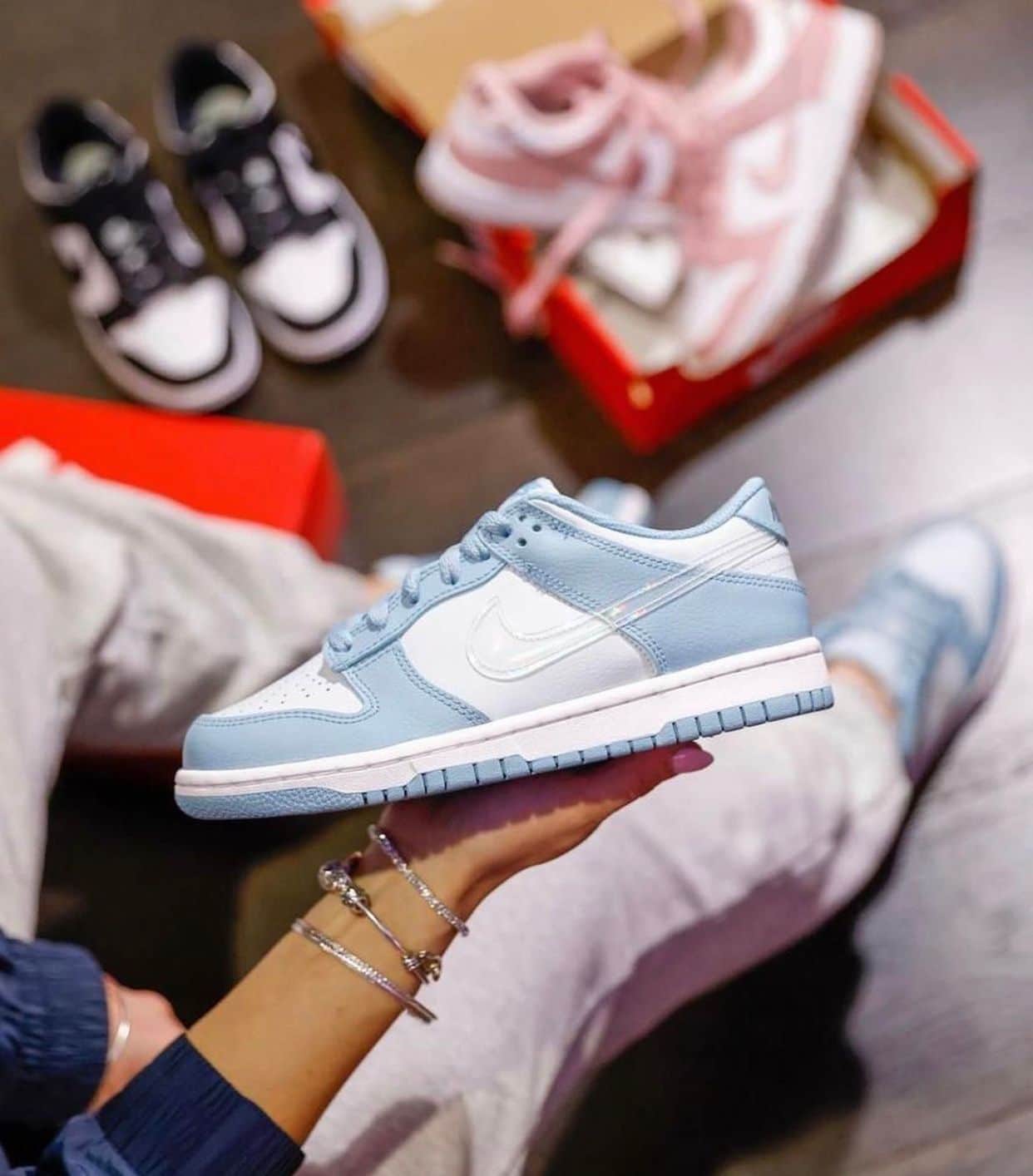 Nike SB Dunk Aura Sneakers