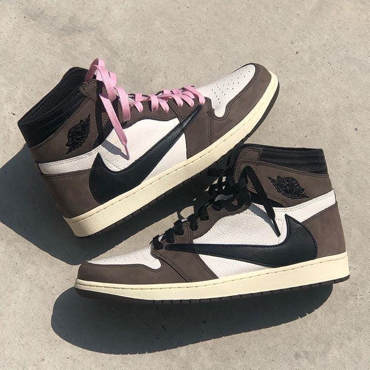 Nike Air 1 Travis Scott Long Sneakers