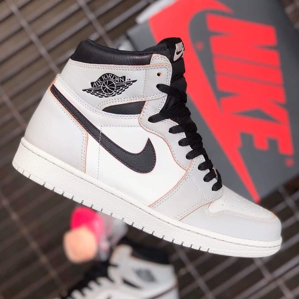 Nike Air 1 SB NYC To Paris Long Sneakers