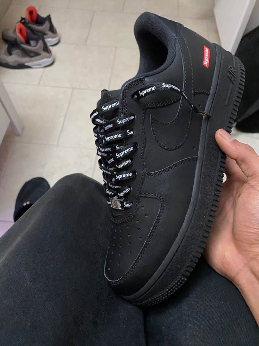 Nike Airforce 1 Supreme Sneakers