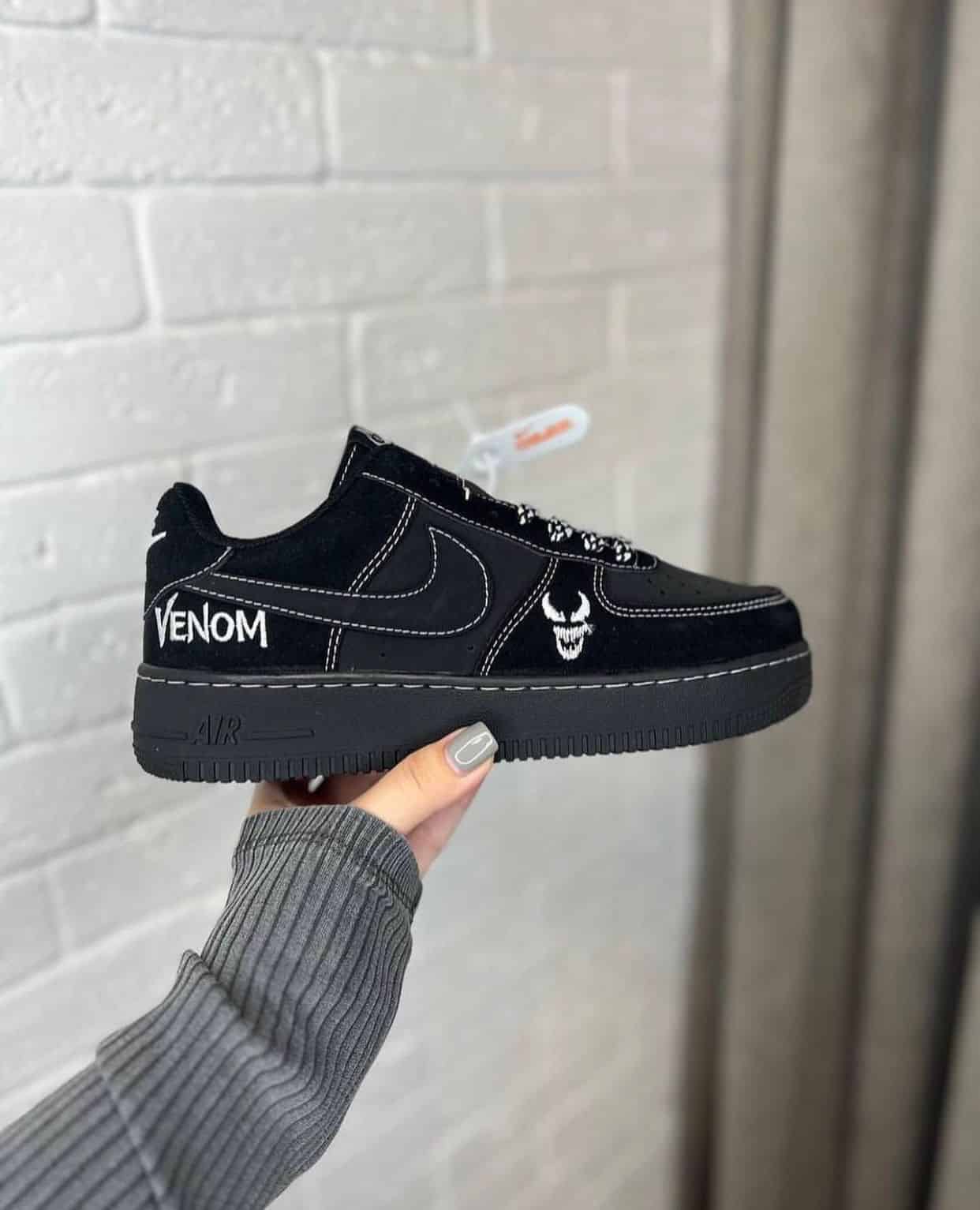 Nike Airforce 1 Venom Sneakers
