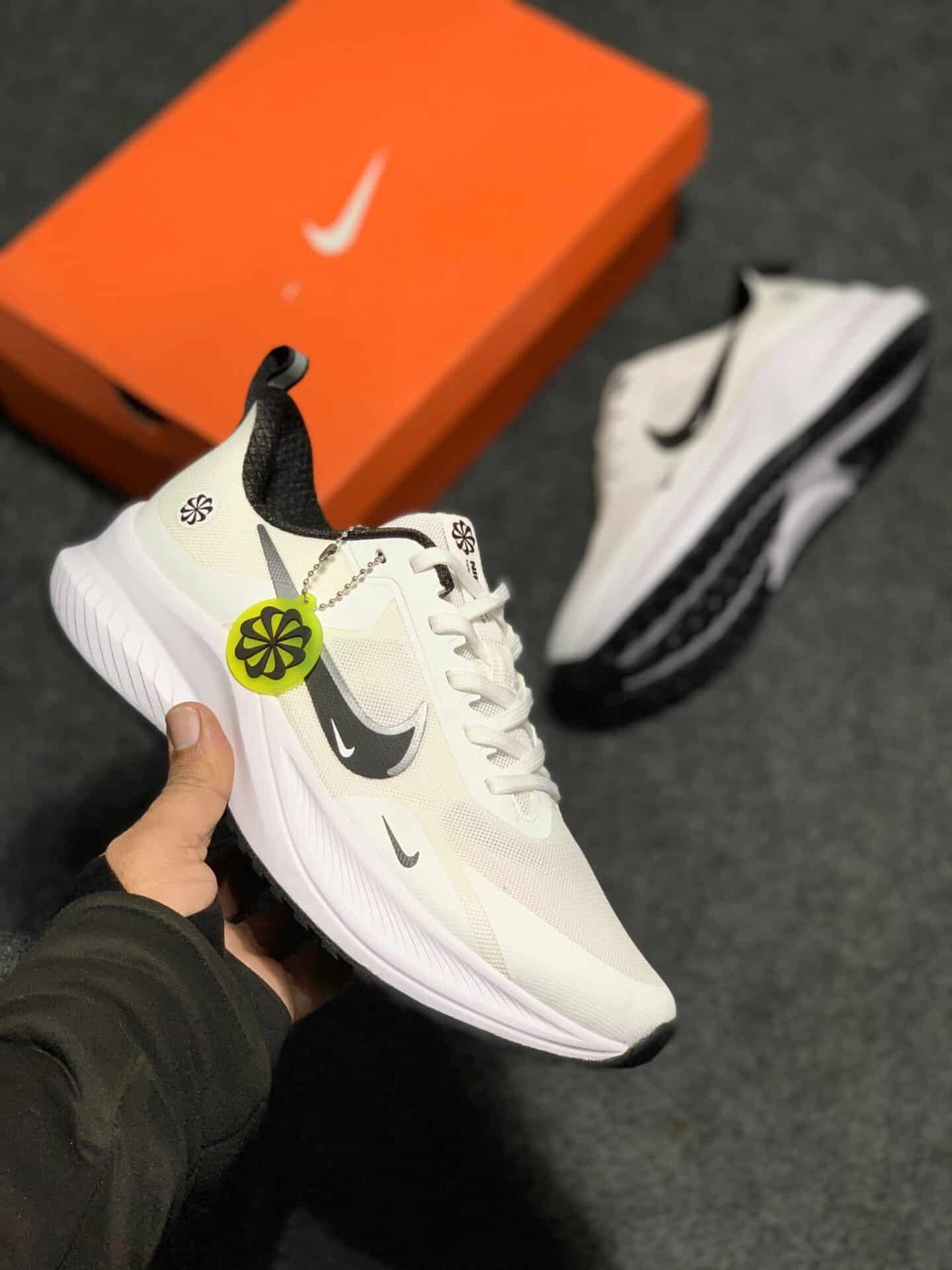 Nike Just Do It White Running Shoes