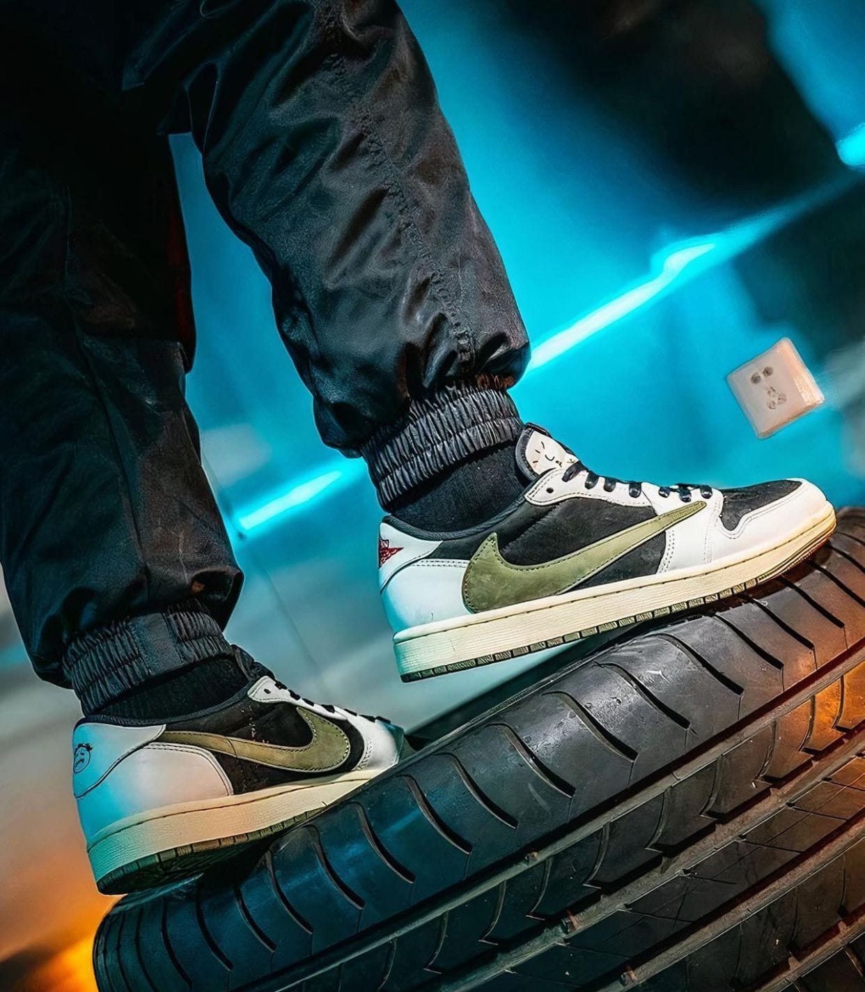 Nike Air 1 Travis Scott Sneakers