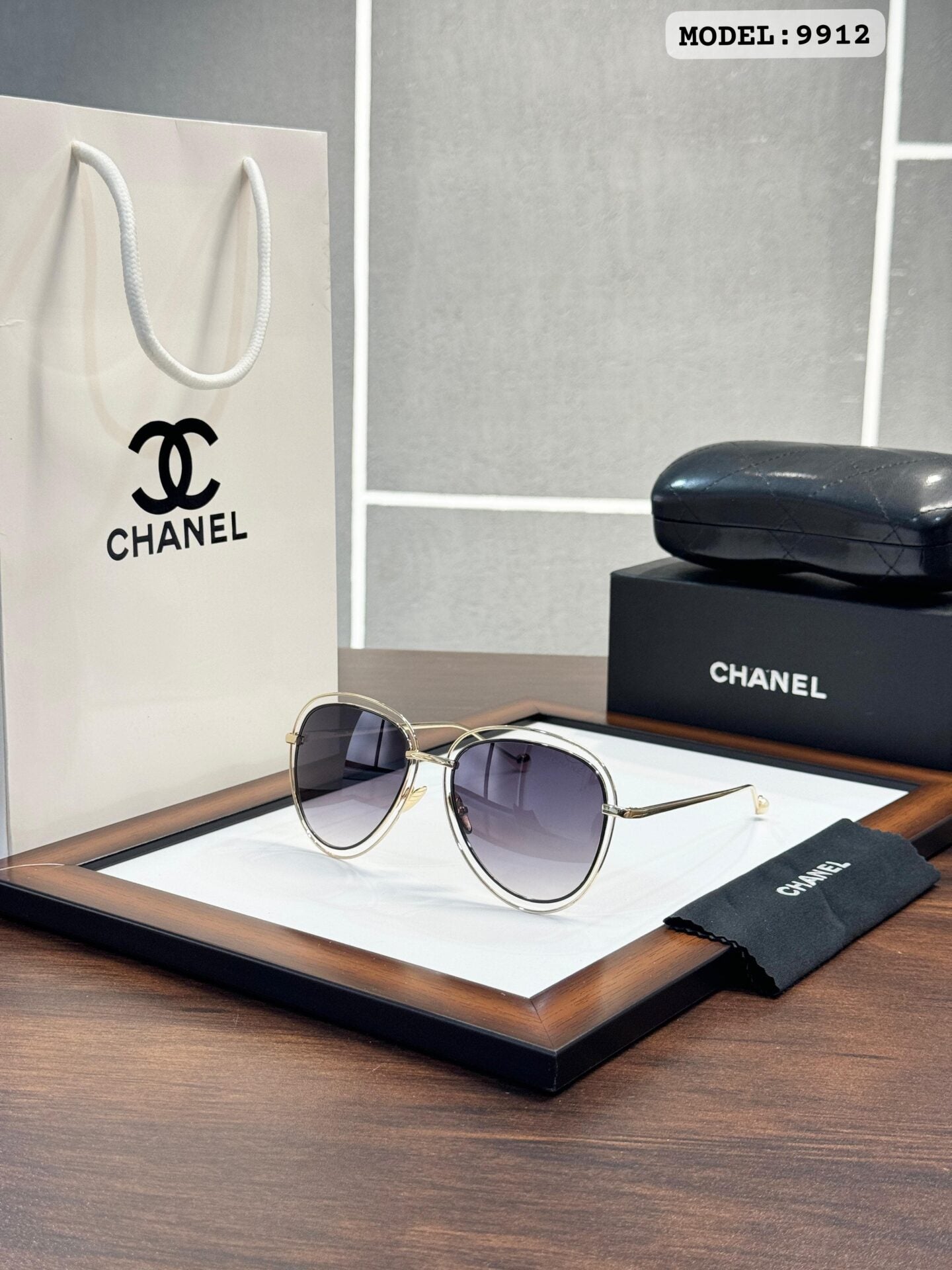 Chanel Wmns 9912 Gold Black Dc Sunglasses