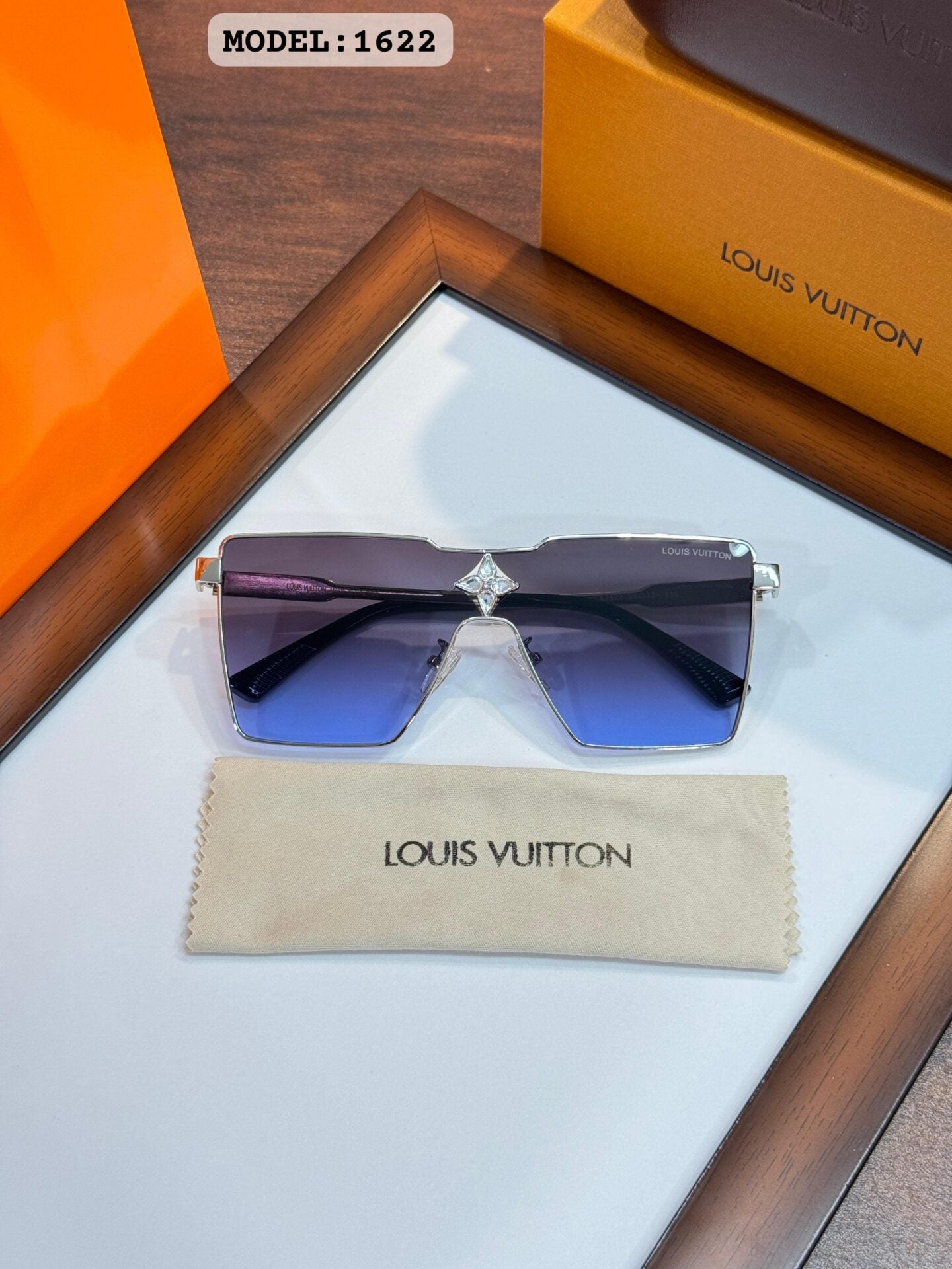 Louis Vuitton 1622 Silver Blue Sunglasses