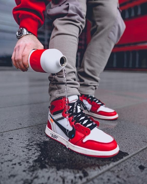 Nike Retro 1 Off-White Chicago High Sneakers