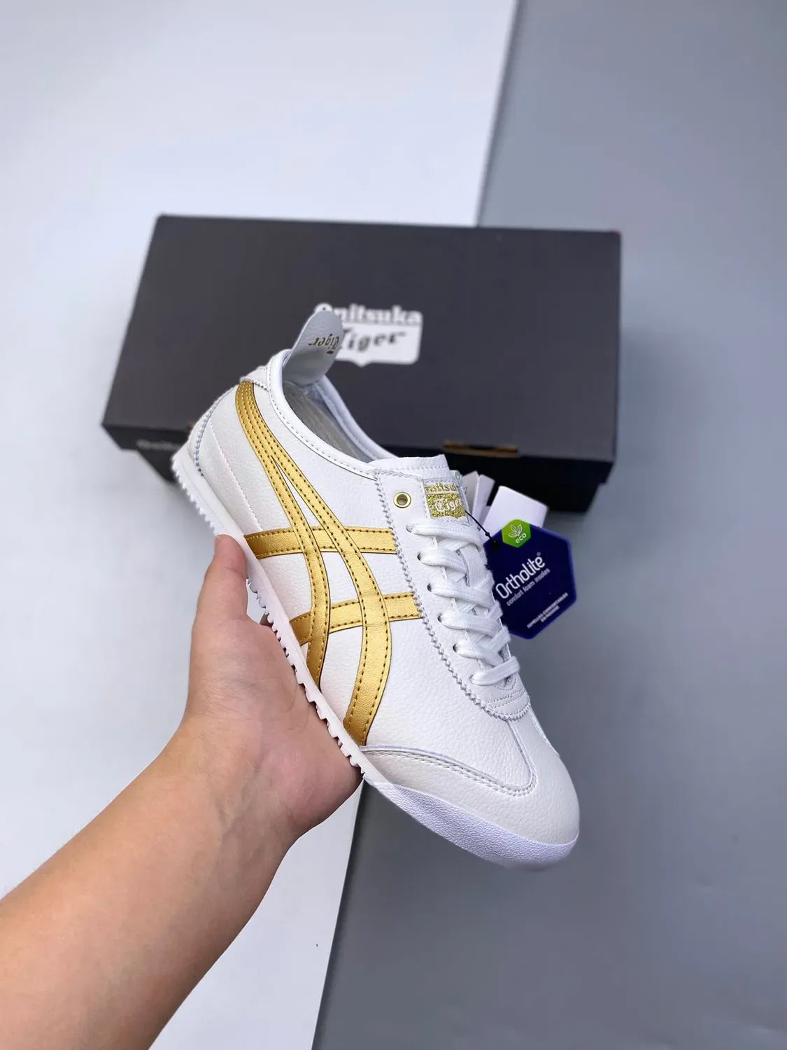 Onitsuka Tiger Mexico 66 White Gold Sneakers