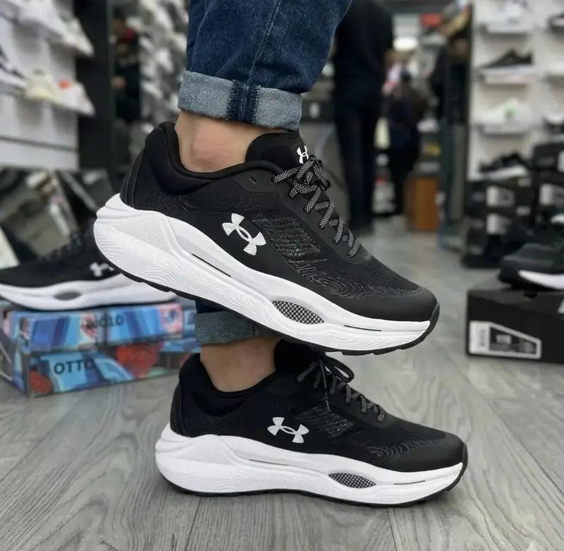 Under Armour UA Infinite Pro Black White Running Shoes