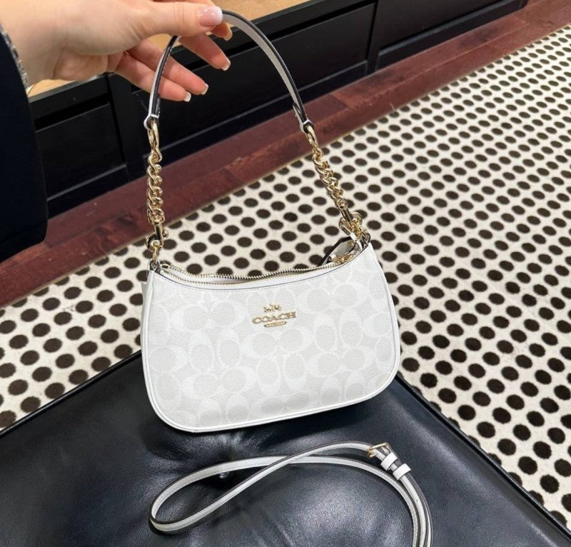 COACH WHITE SHOULDER BAG