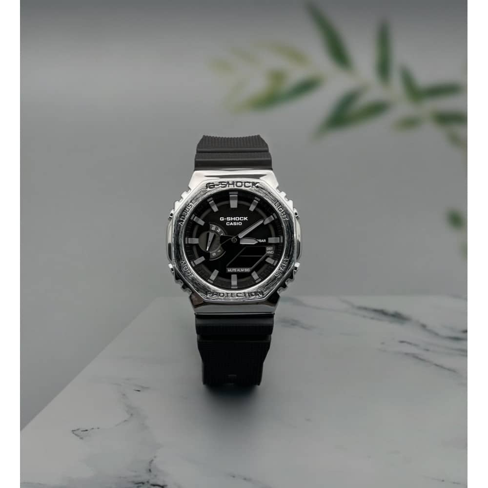 Premium Metal-Clad Octagonal On Iconic Design » Mega Fashion