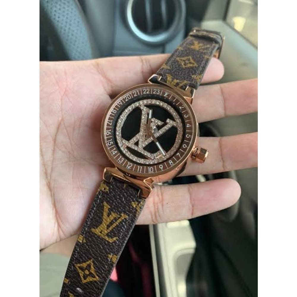 Women Louis Vuitton Watch Round Dial