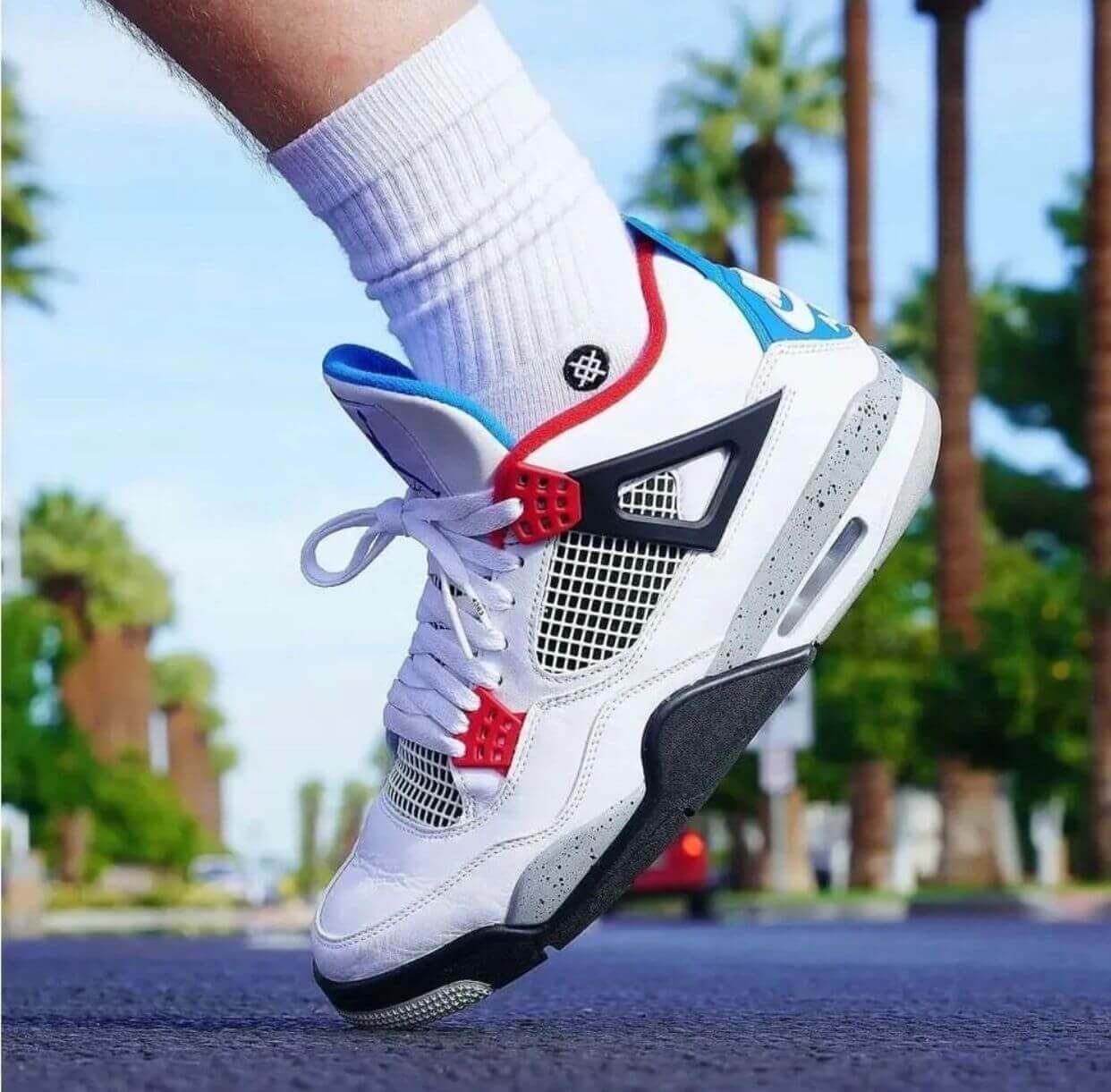 Nike Air Retro 4 White Black Sneakers