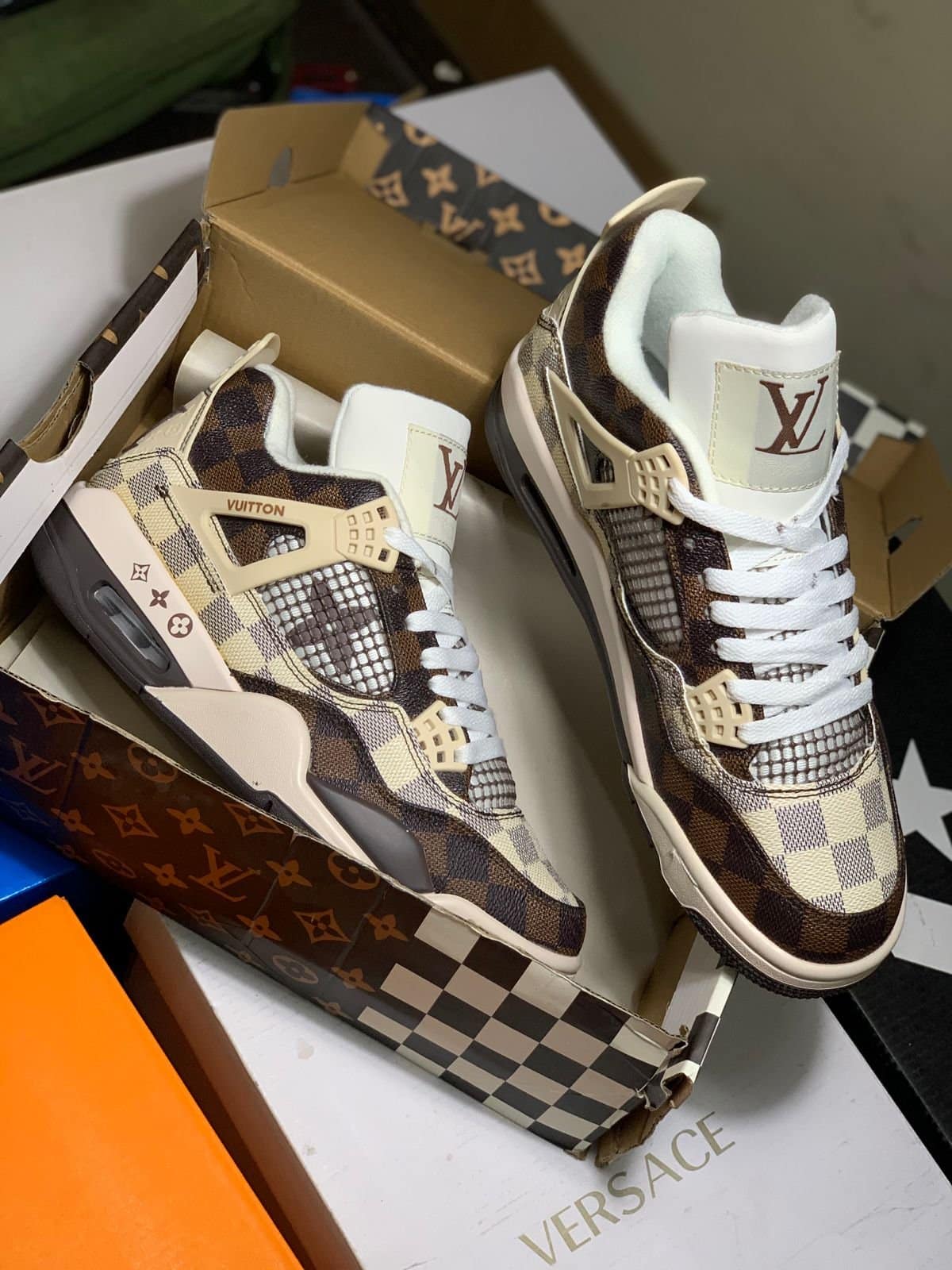 Nike Retro 4 Louis Vuitton Sneakers