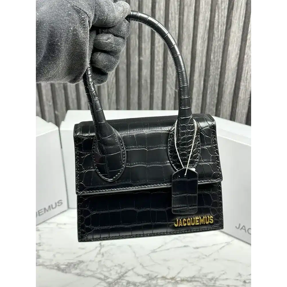 Classy Women’s Jacquemus Hanbag