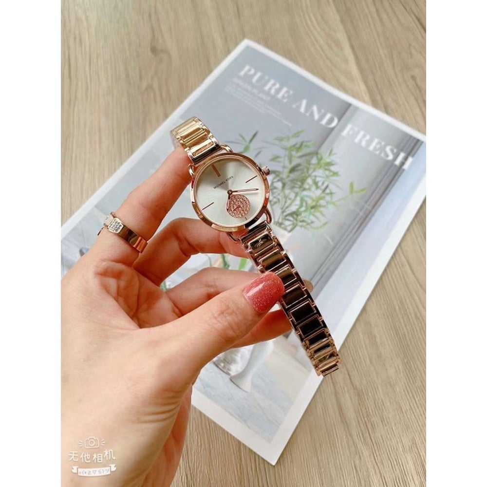 Fancy Michael Kors Watch Round Dial For Women