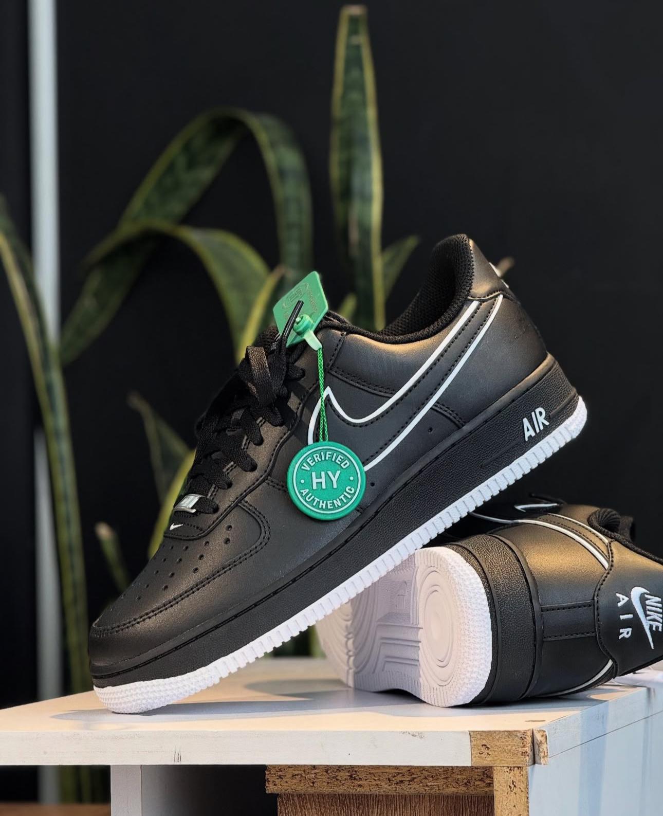 Airforce 1 Black Leather Sneakers