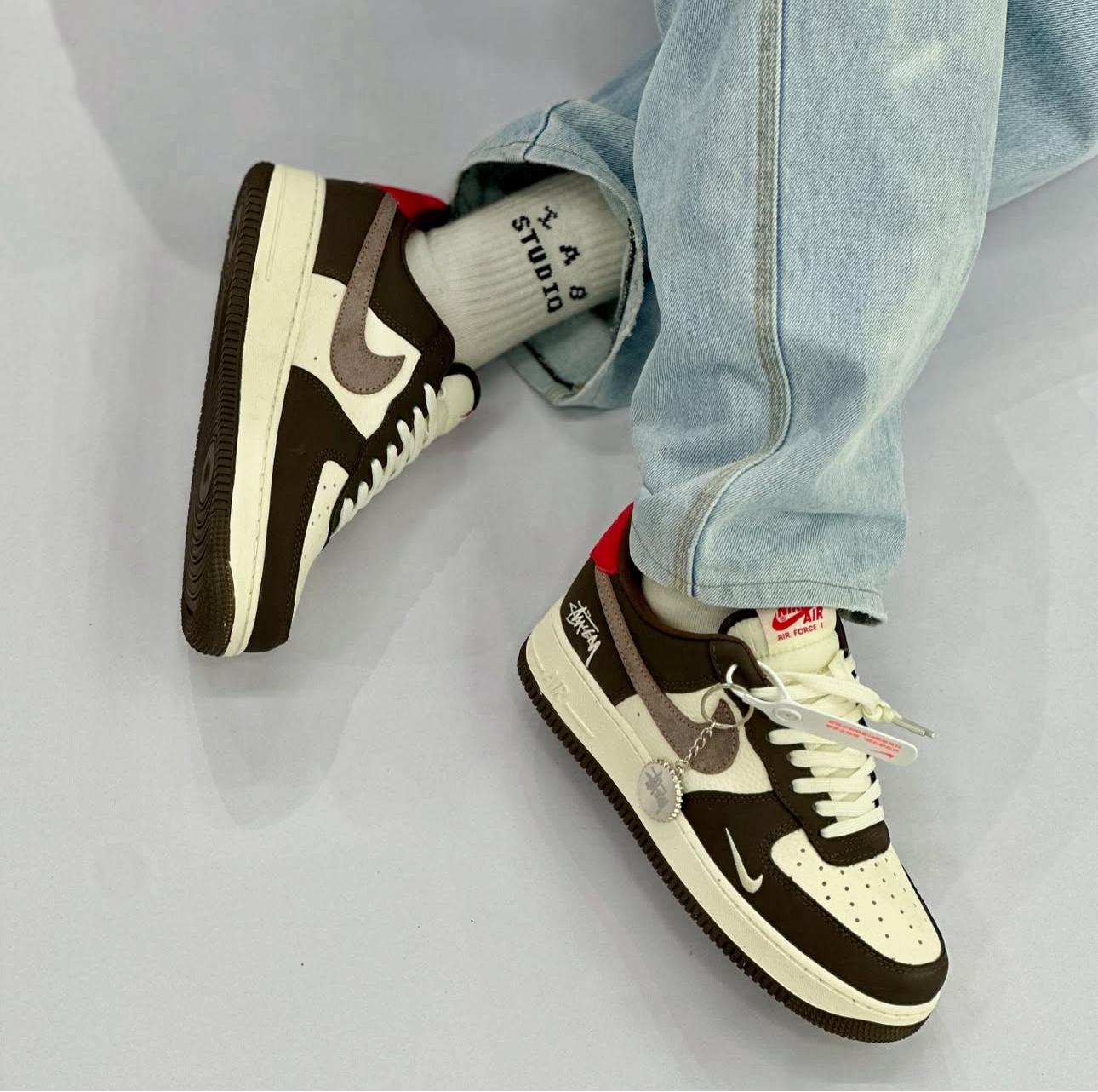 Airforce 1 Turne Sued Sneakers