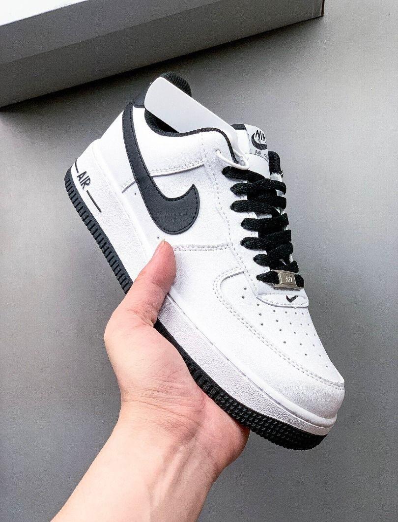 Airforce 1 White Black Sneakers