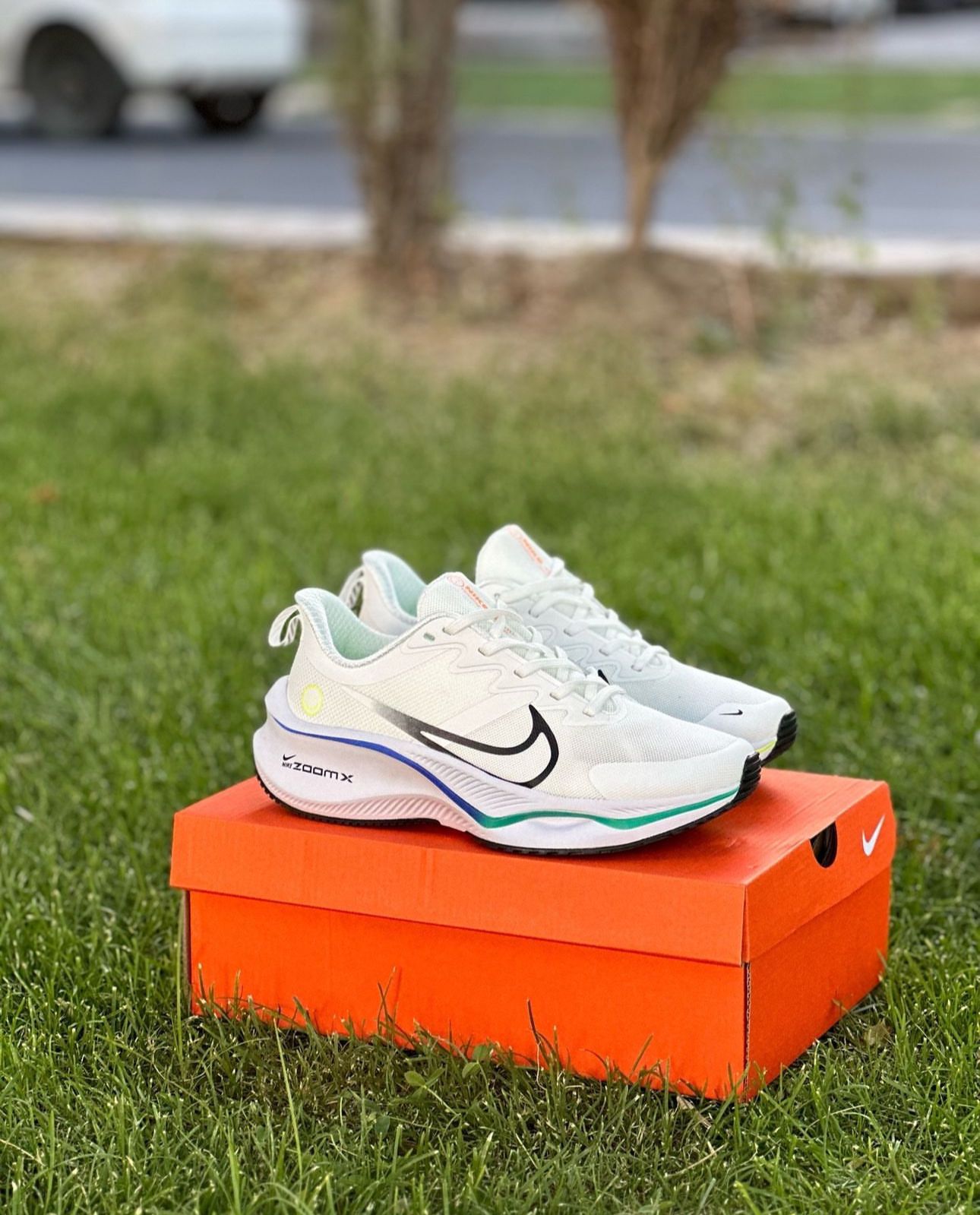 ZoomX Smile White Black Running Shoes