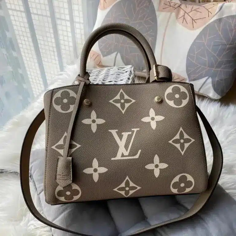 Vuitton Montaigne Damier Khaki Handbag