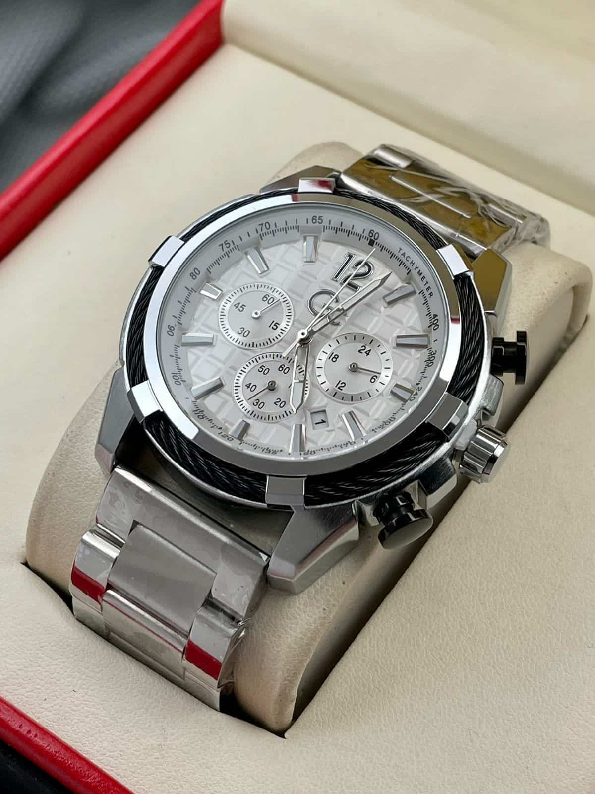 Luxurious feel of the watch ensures you are ready in office White Silver » Mega Fashion