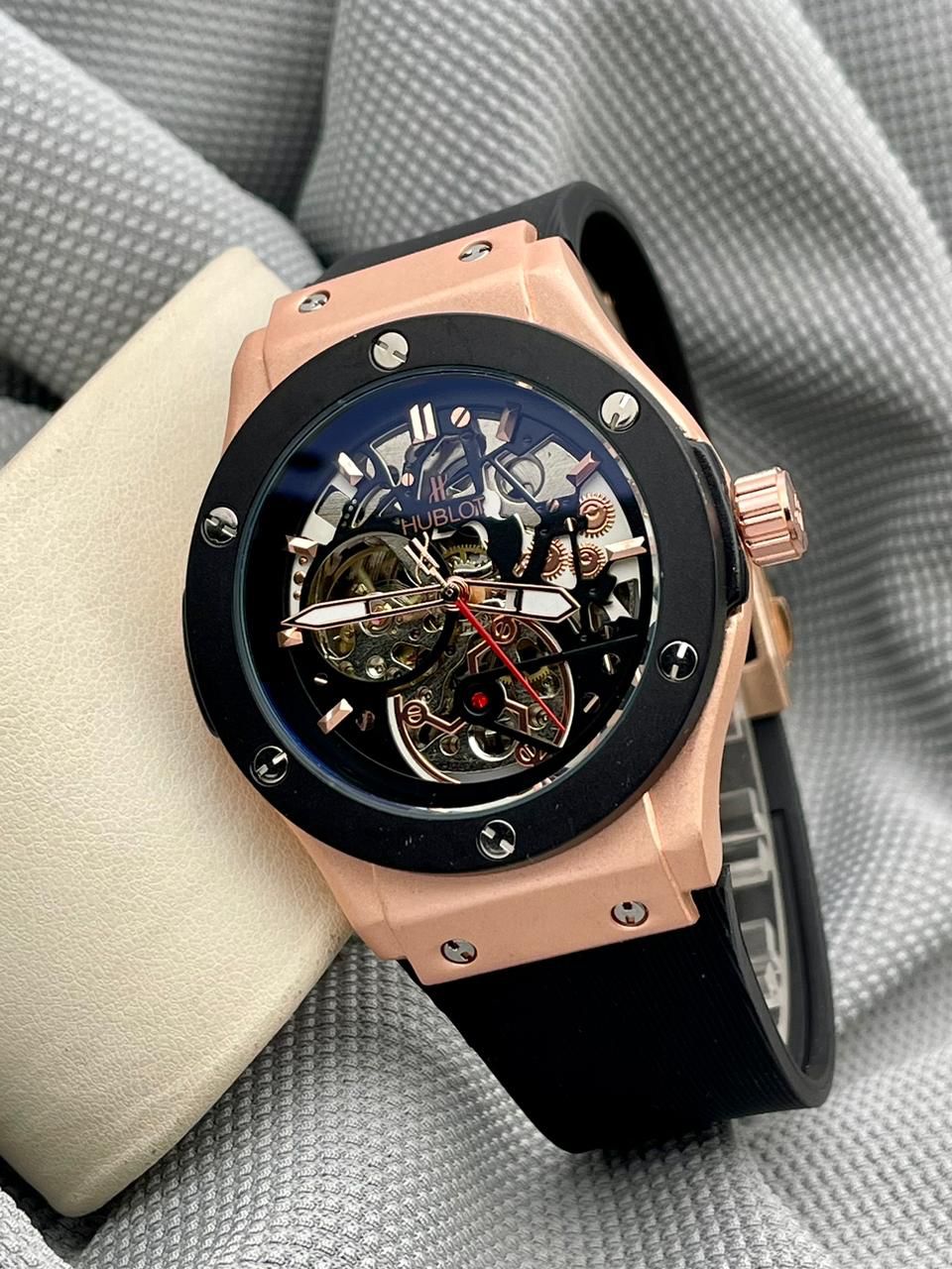 Branded Men's Royal Look Watches » Mega Fashion