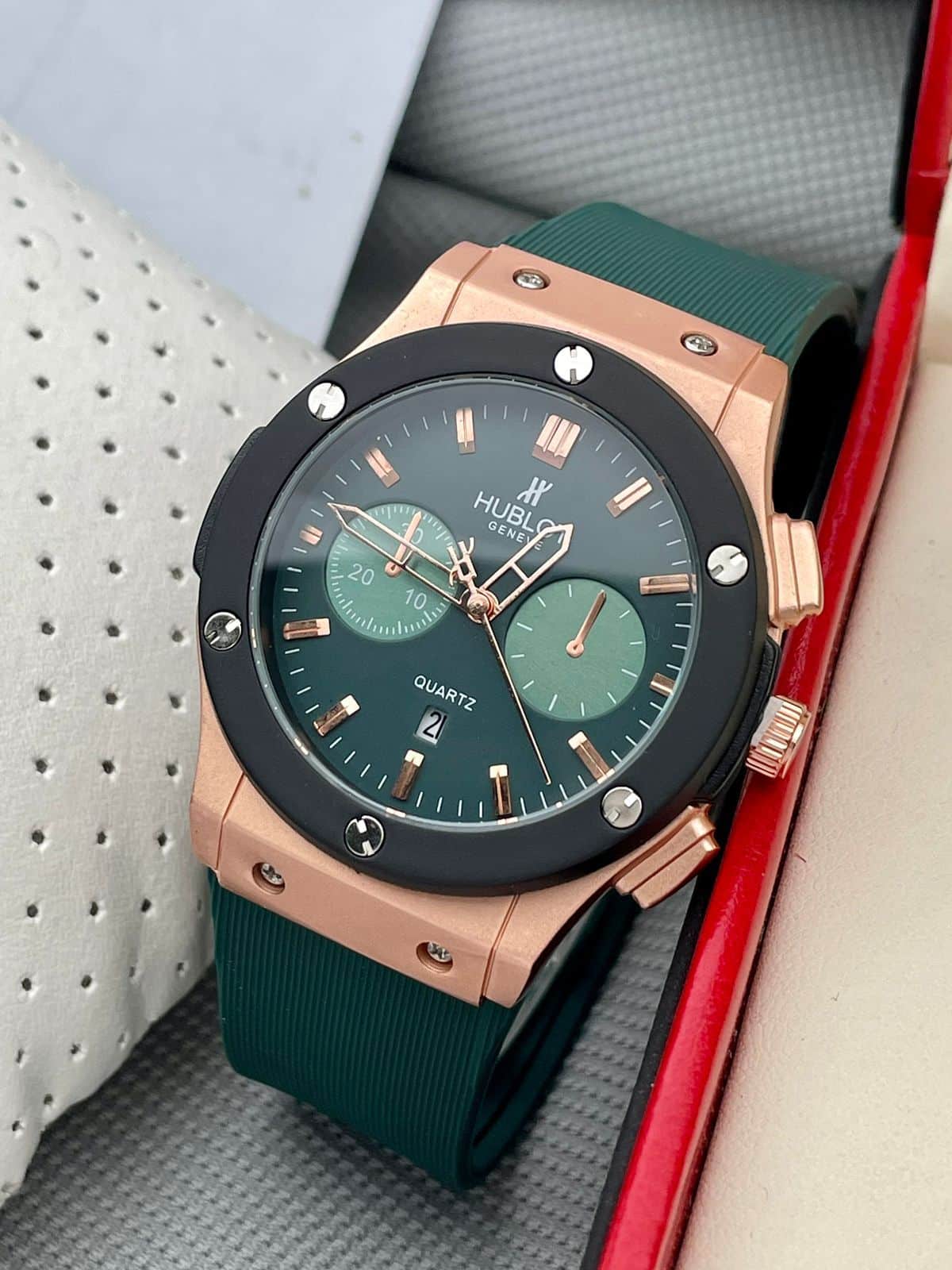 Branded Sapphire Crystal Glass Green Gold » Mega Fashion