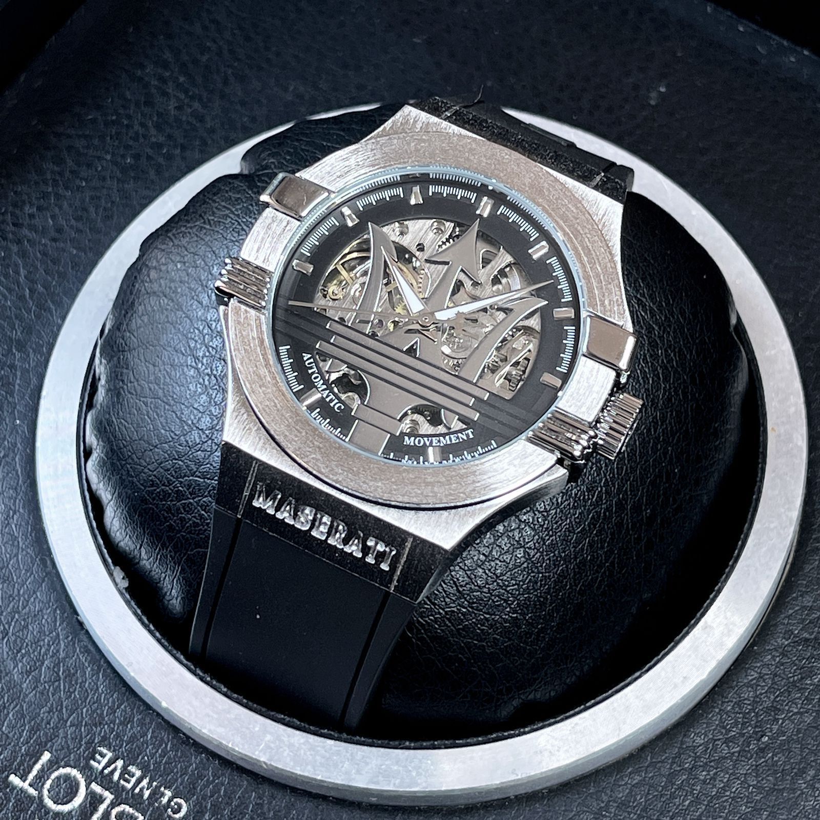Men's dedicates to every single car is reflected here in its wrist watches » Mega Fashion