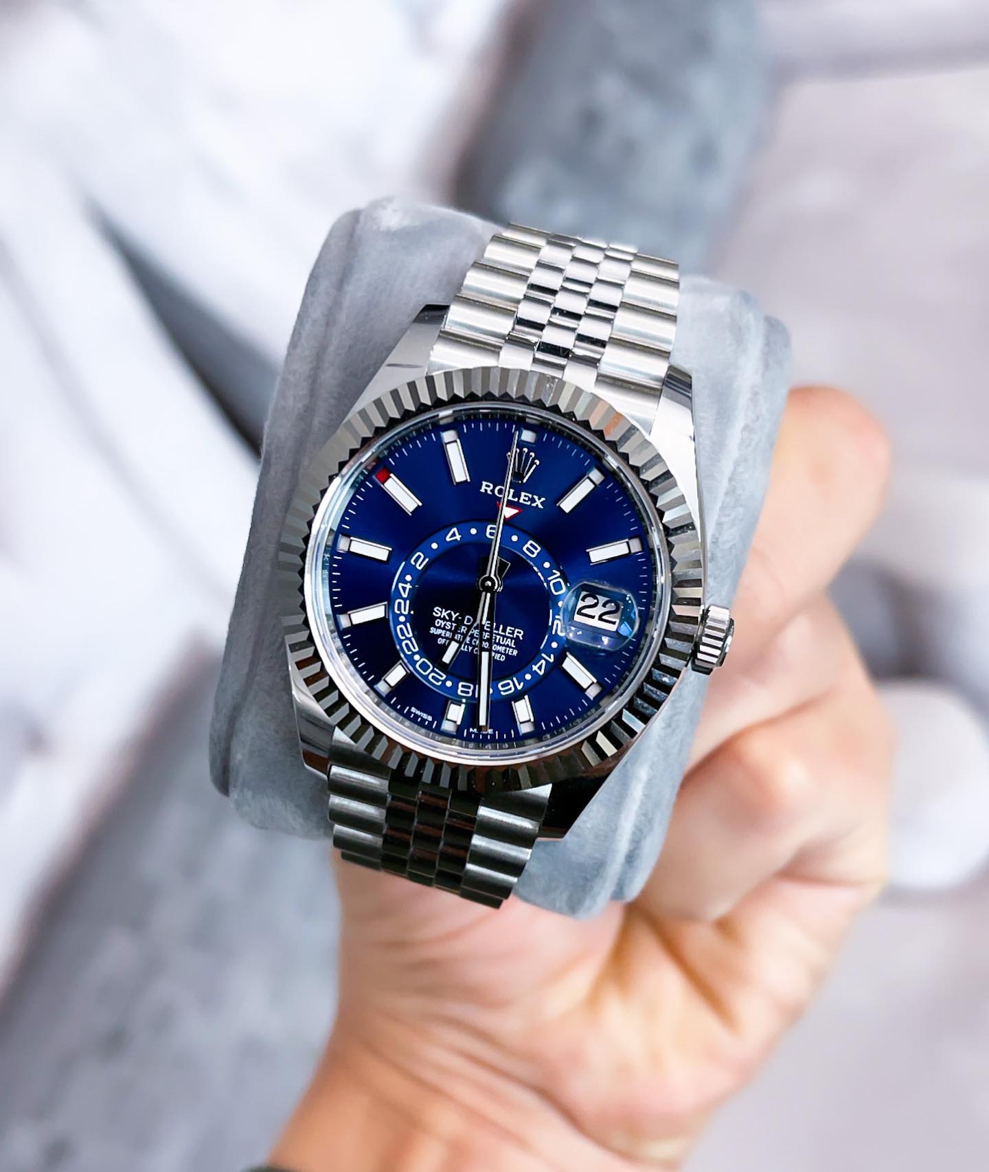Rolex Watch : Unmatched Craftsmanship and Swiss Precision