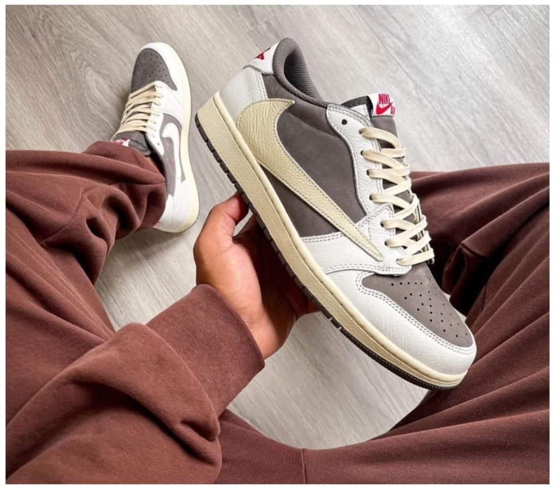 Nike Air 1 White Brown Travis Scott Low Sneakers