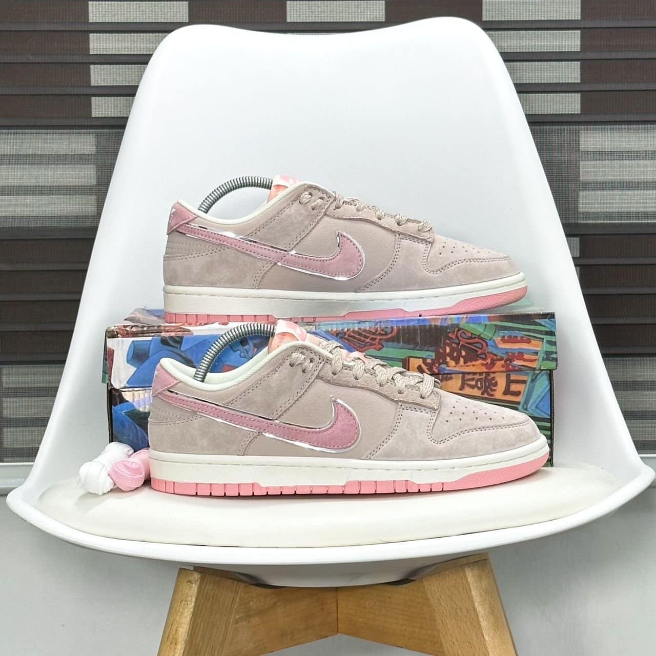 Nike SB Dunk Low Sneakers