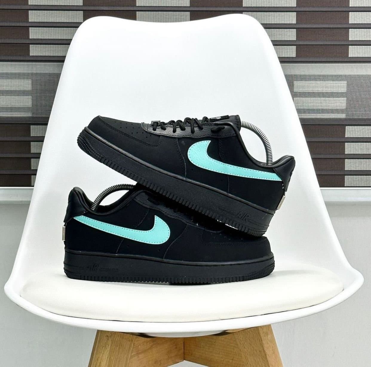 Nike Tiffany Airforce 1 Low Sneakers