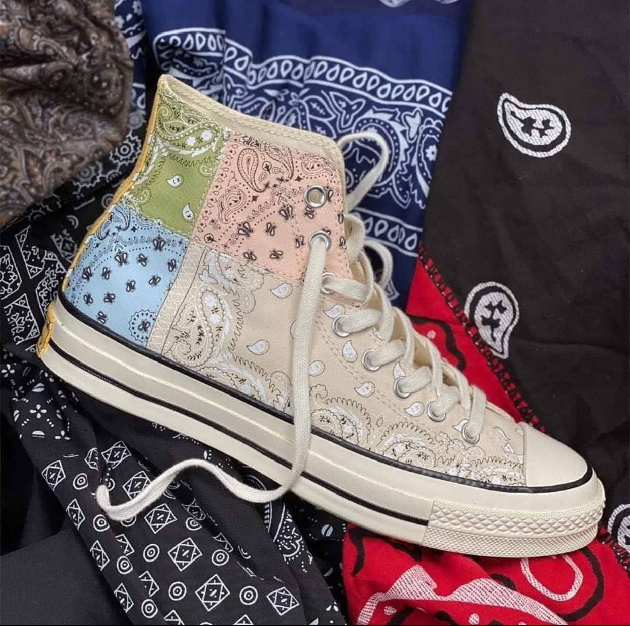 Converse  Chuck 70 High Paisley Sneakers