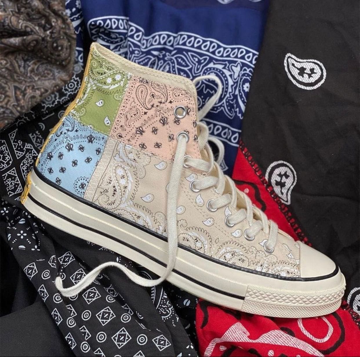 Converse  Chuck 70 High Paisley Sneakers