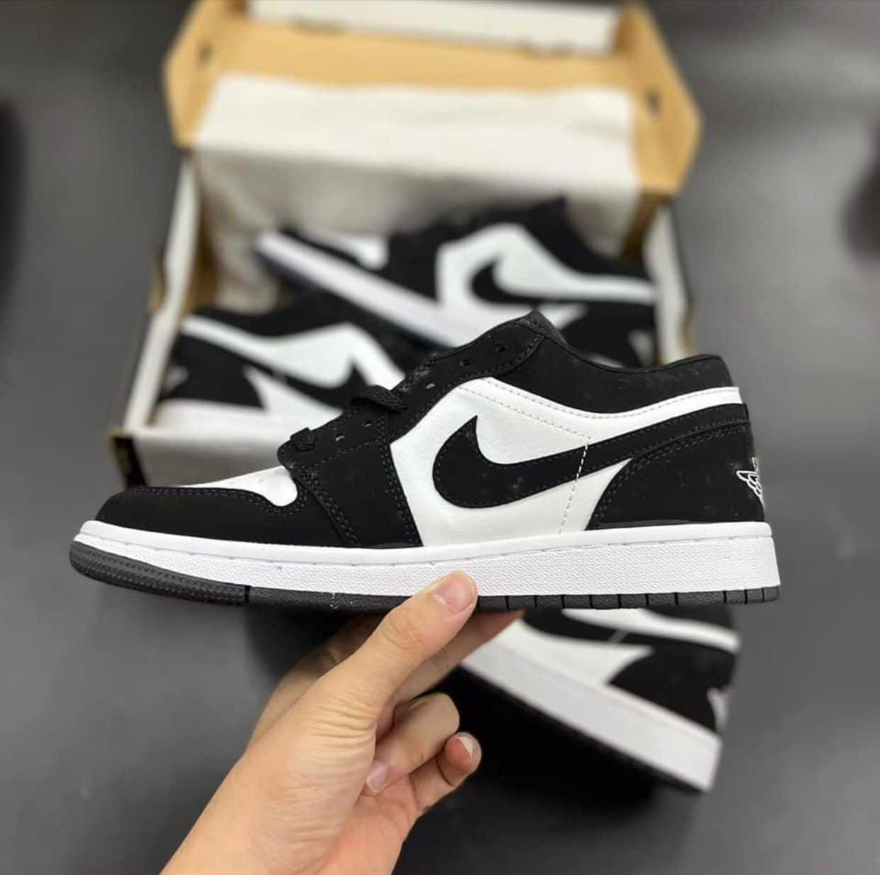 Nike Air Retro 1 Panda Low Sneakers