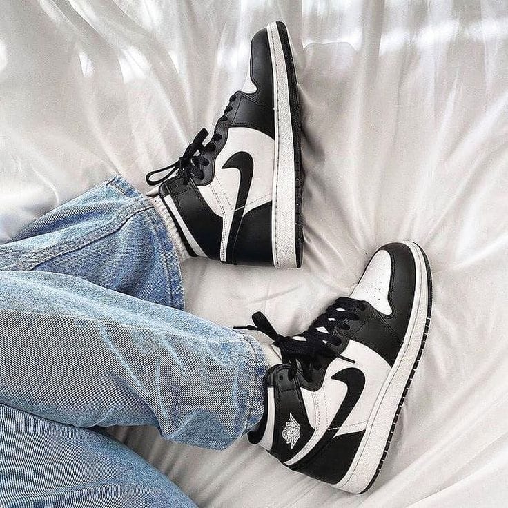 Nike Air 1 Panda Long Sneakers