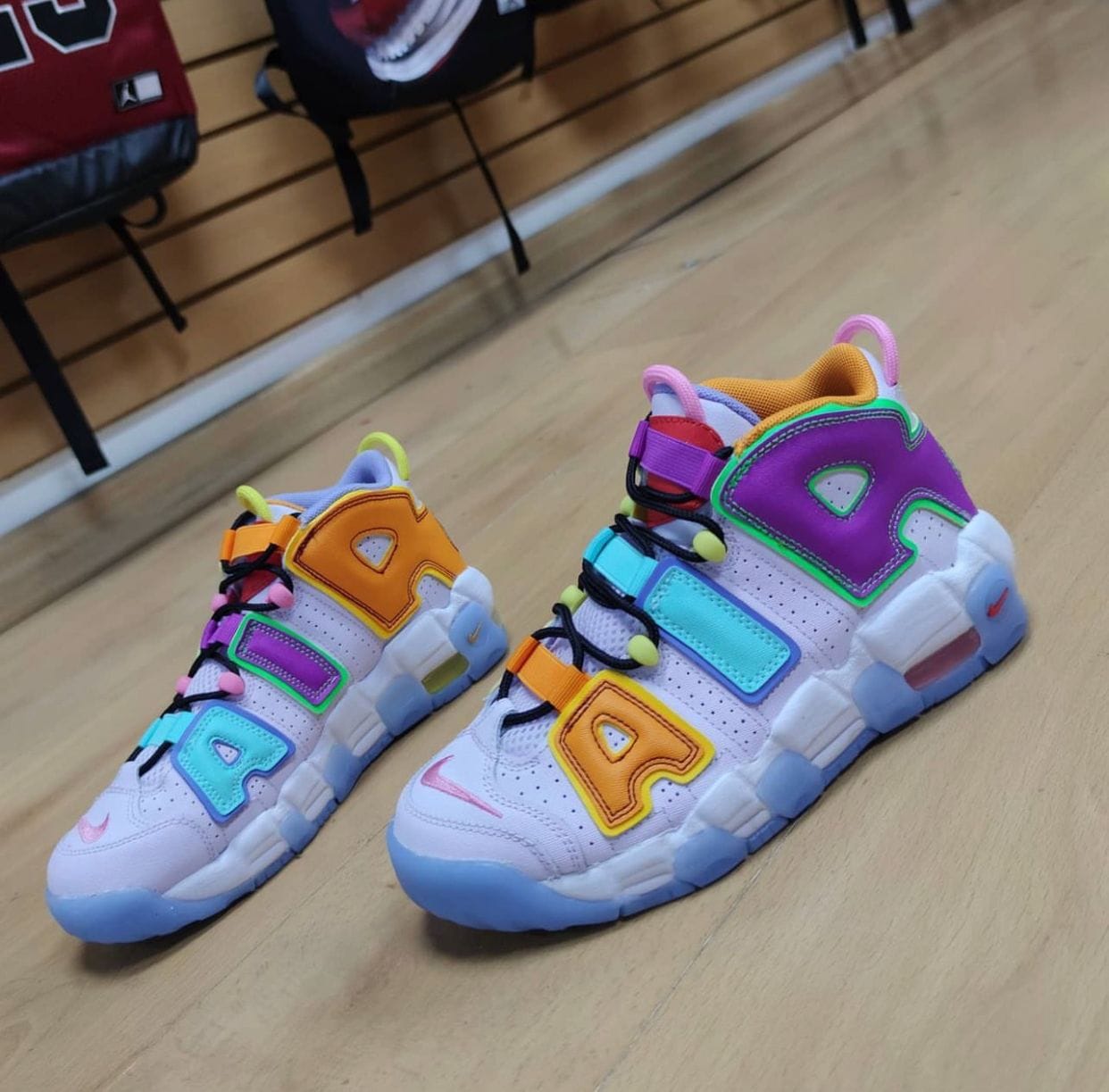 Nike Air More Uptempo Sky Orange Sneakers